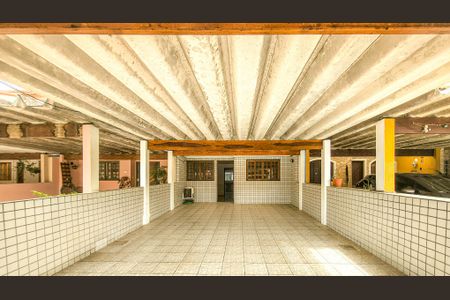 Casa de condomínio à venda com 283m², 4 quartos e 4 vagasGaragem