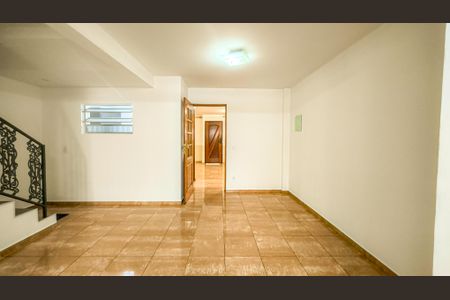 Casa de condomínio à venda com 283m², 4 quartos e 4 vagasCopa