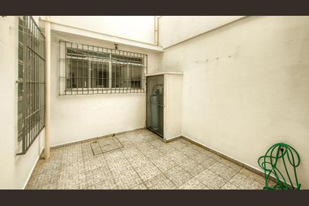 Casa de condomínio à venda com 283m², 4 quartos e 4 vagasQuintal