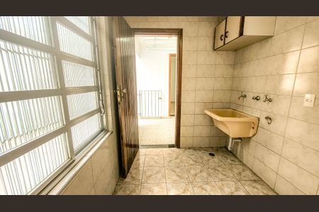 Casa de condomínio à venda com 283m², 4 quartos e 4 vagasÁrea de Serviço