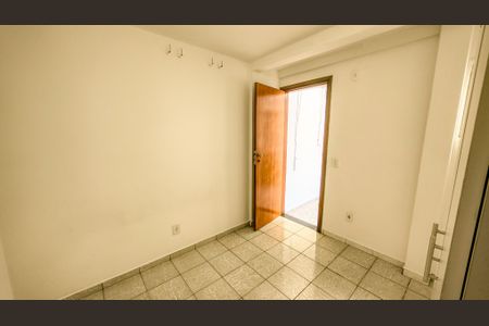 Casa de condomínio à venda com 283m², 4 quartos e 4 vagasQuarto de Serviço