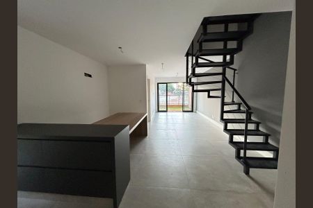 Sala de apartamento à venda com 2 quartos, 148m² em Vila Progredior, São Paulo