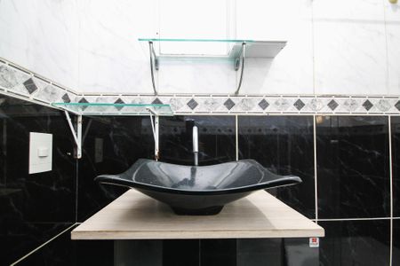 Casa de condomínio para alugar com 70m², 2 quartos e sem vaga Casa de condomínio para alugar com 70m², 2 quartos e sem vagaBanheiro