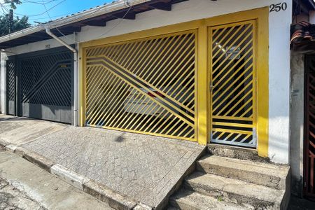 Casa de condomínio para alugar com 70m², 2 quartos e sem vaga Casa de condomínio para alugar com 70m², 2 quartos e sem vagaFachada Casa