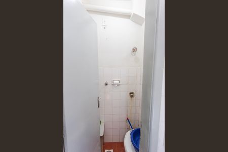 Apartamento para alugar com 80m², 2 quartos e 1 vaga Apartamento para alugar com 80m², 2 quartos e 1 vagaBanheiro de serviço