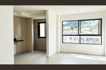 Apartamento para alugar com 71m², 2 quartos e 2 vagas Apartamento para alugar com 71m², 2 quartos e 2 vagasCozinha
