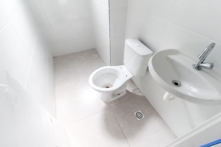 Apartamento para alugar com 53m², 2 quartos e sem vaga Apartamento para alugar com 53m², 2 quartos e sem vagaBanheiro