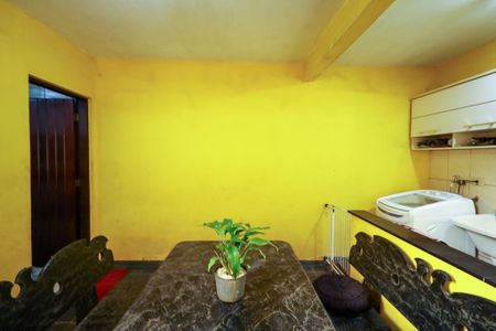 Casa à venda com 167m², 4 quartos e 2 vagasÁrea de Serviço - Quintal