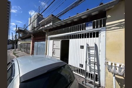 Casa à venda com 167m², 4 quartos e 2 vagasFachada