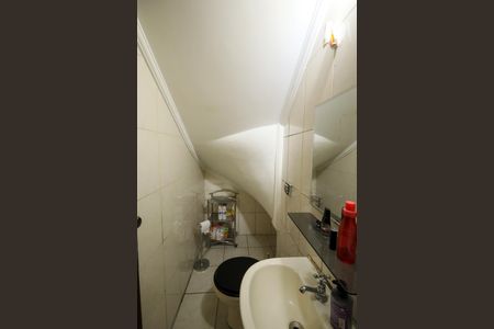 Casa à venda com 167m², 4 quartos e 2 vagasLavabo