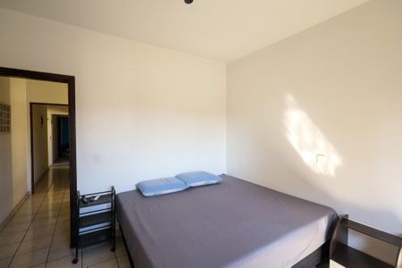 Casa à venda com 167m², 4 quartos e 2 vagasQuarto 1