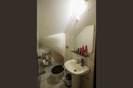 Casa à venda com 167m², 4 quartos e 2 vagasLavabo