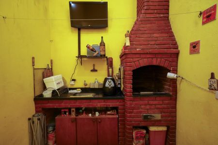 Casa à venda com 167m², 4 quartos e 2 vagasChurrasqueira