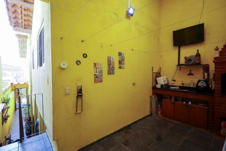 Casa à venda com 167m², 4 quartos e 2 vagasChurrasqueira