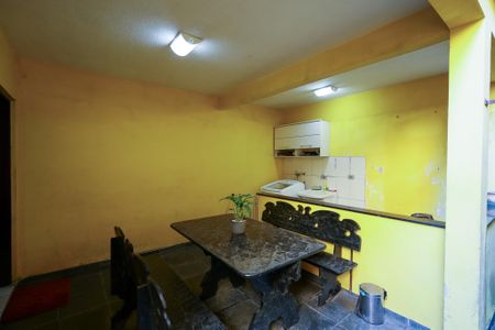 Casa à venda com 167m², 4 quartos e 2 vagasÁrea de Serviço - Quintal