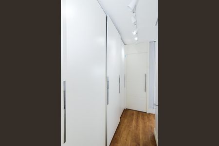 Apartamento à venda com 100m², 3 quartos e 2 vagasQuarto 3 - Armários