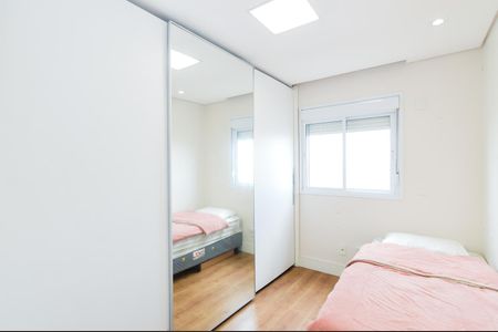 Apartamento à venda com 100m², 3 quartos e 2 vagasQuarto 2