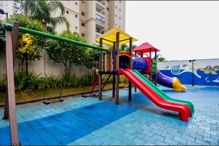 Apartamento à venda com 100m², 3 quartos e 2 vagasÁrea comum - Playground