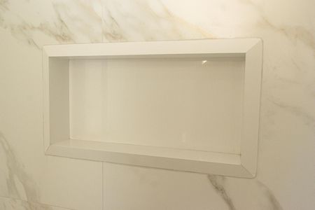 Apartamento para alugar com 45m², 2 quartos e 1 vagaDetalhe do banheiro