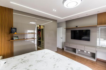 Casa de condomínio à venda com 381m², 5 quartos e 4 vagas Casa de condomínio à venda com 381m², 5 quartos e 4 vagasSuíte master