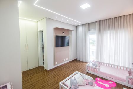 Casa de condomínio à venda com 381m², 5 quartos e 4 vagas Casa de condomínio à venda com 381m², 5 quartos e 4 vagasSuíte 2