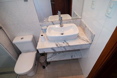 Apartamento à venda com 90m², 2 quartos e 1 vagaBanheiro Quarto 2 - Suíte