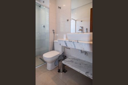 Apartamento à venda com 90m², 2 quartos e 1 vagaBanheiro Quarto 2 - Suíte