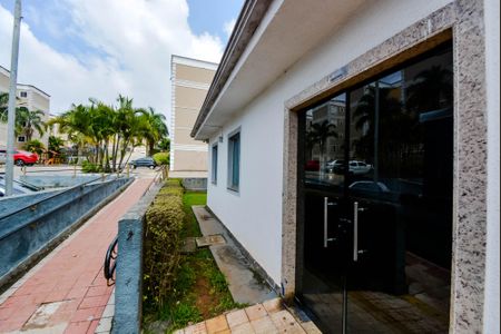 Apartamento para alugar com 45m², 2 quartos e 1 vaga Apartamento para alugar com 45m², 2 quartos e 1 vagaÁrea comum - Salão de festas