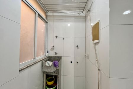 Apartamento para alugar com 75m², 3 quartos e 1 vagaÁrea de Serviço
