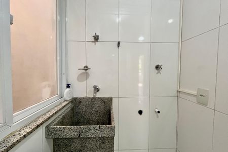 Apartamento para alugar com 75m², 3 quartos e 1 vagaÁrea de Serviço