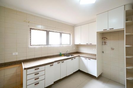 Cozinha de casa à venda com 3 quartos, 230m² em Vila Carrão, São Paulo