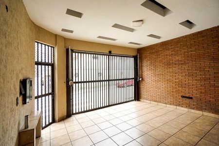 Garagem de casa à venda com 3 quartos, 230m² em Vila Carrão, São Paulo