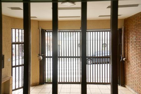 Vista da sala de casa à venda com 3 quartos, 230m² em Vila Carrão, São Paulo