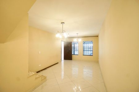 Sala de casa à venda com 3 quartos, 230m² em Vila Carrão, São Paulo