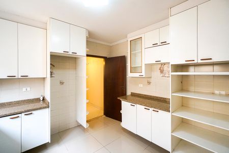 Cozinha de casa à venda com 3 quartos, 230m² em Vila Carrão, São Paulo