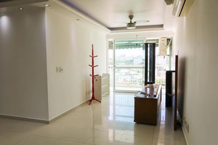 Apartamento para alugar com 103m², 3 quartos e 2 vagas Apartamento para alugar com 103m², 3 quartos e 2 vagasSala