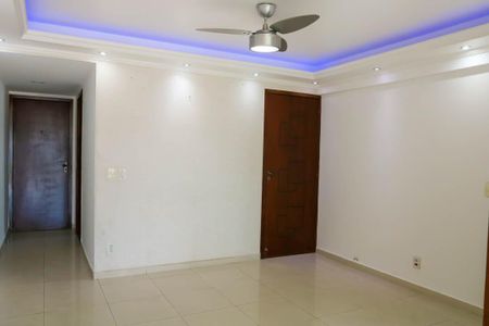 Apartamento para alugar com 103m², 3 quartos e 2 vagas Apartamento para alugar com 103m², 3 quartos e 2 vagasSala