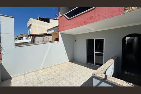 Casa para alugar com 113m², 3 quartos e 2 vagas Casa para alugar com 113m², 3 quartos e 2 vagasSala Varanda