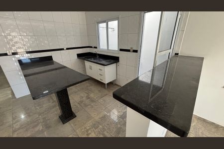 Casa para alugar com 113m², 3 quartos e 2 vagas Casa para alugar com 113m², 3 quartos e 2 vagasCozinha