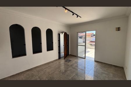 Casa para alugar com 113m², 3 quartos e 2 vagas Casa para alugar com 113m², 3 quartos e 2 vagasSala