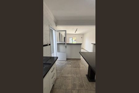 Casa para alugar com 113m², 3 quartos e 2 vagas Casa para alugar com 113m², 3 quartos e 2 vagasCozinha