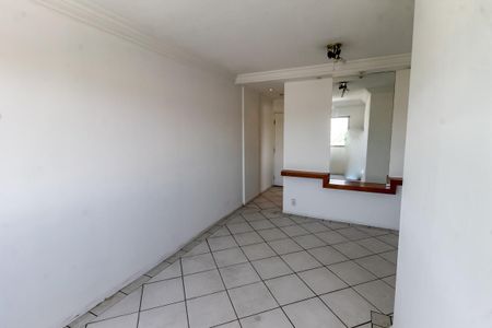 Sala de apartamento para alugar com 3 quartos, 84m² em Conjunto Promorar Raposo Tavares, São Paulo