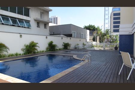 Apartamento à venda com 74m², 2 quartos e 2 vagasÁrea comum - Piscina