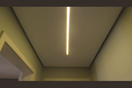 Apartamento à venda com 74m², 2 quartos e 2 vagasCorredor