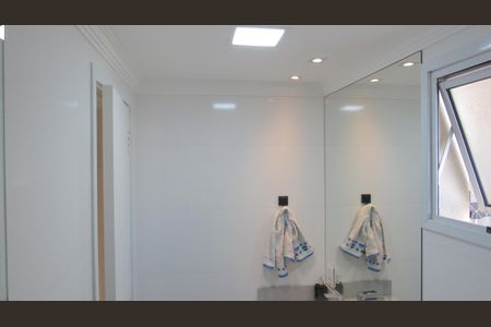 Apartamento à venda com 74m², 2 quartos e 2 vagasBanheiro 2