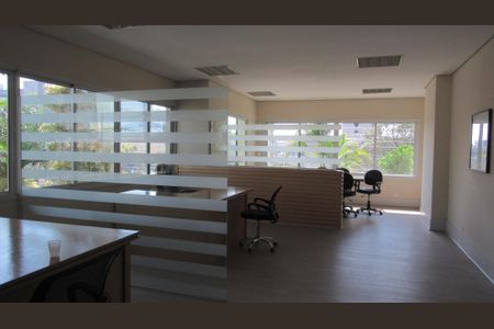 Apartamento à venda com 74m², 2 quartos e 2 vagasÁrea comum - Sala de reuniões
