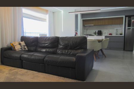 Apartamento à venda com 74m², 2 quartos e 2 vagasSala