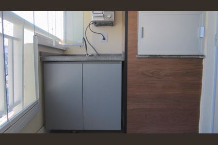 Apartamento à venda com 74m², 2 quartos e 2 vagasChurrasqueira