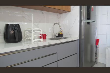 Apartamento à venda com 74m², 2 quartos e 2 vagasCozinha - Área de Serviço