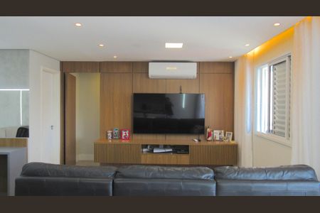 Apartamento à venda com 74m², 2 quartos e 2 vagasSala